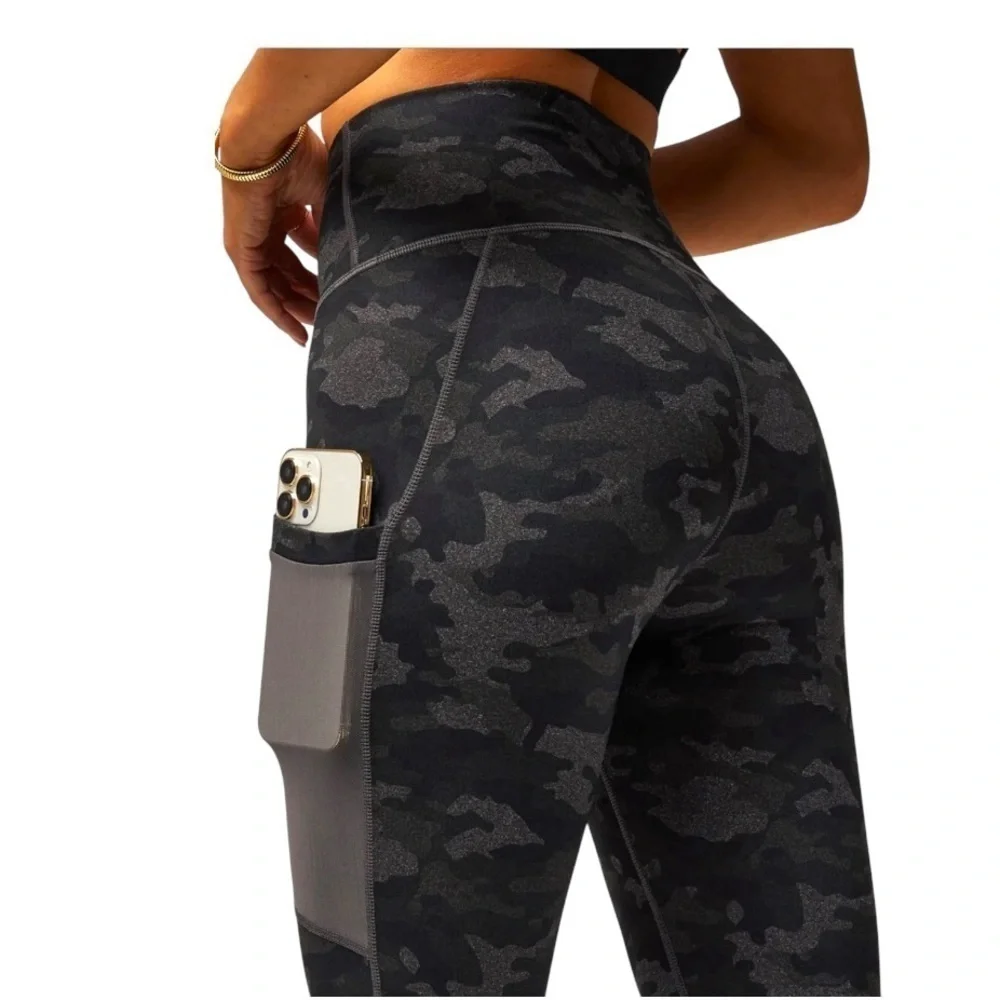 Fabletics PowerHold Leggings Women 2X High Waist Camo Pocket Activewear